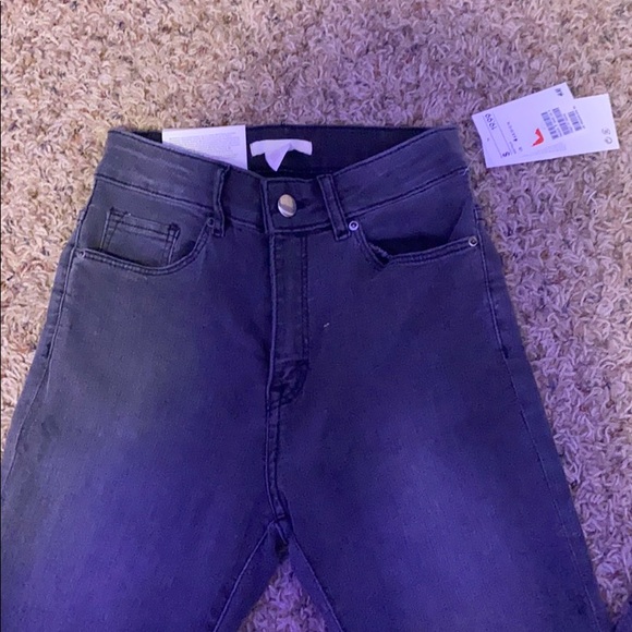 H&M Black Skinny Jeans - Picture 3 of 4